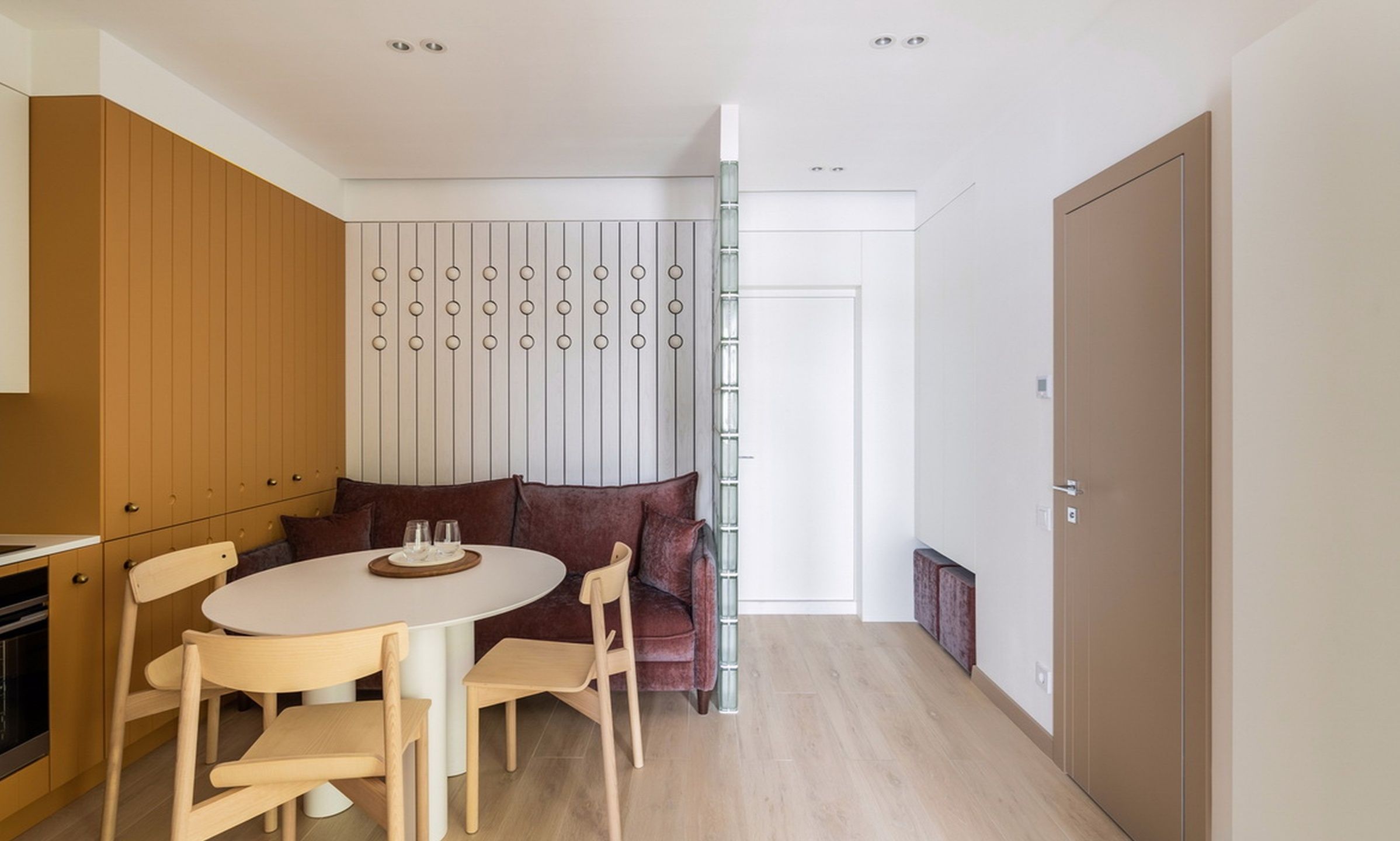 Кухня в прихожей